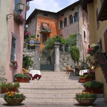 Locanda Agli Angeli Гардоне Ривьера Экстерьер фото