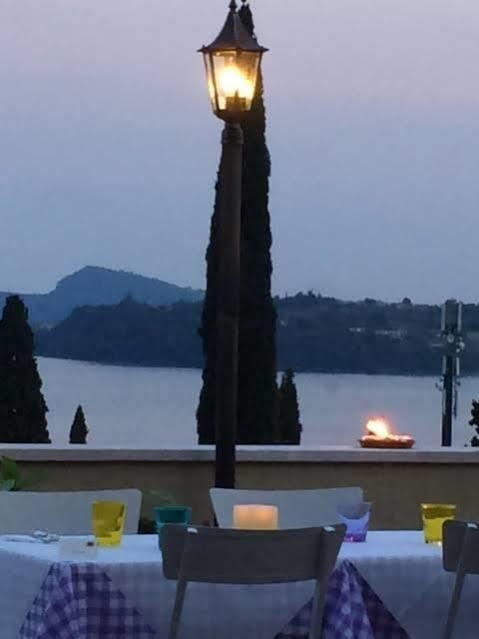 Locanda Agli Angeli Гардоне Ривьера Экстерьер фото